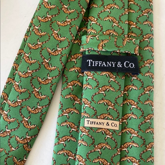Tiffany & Co. Other - Tiffany & Co. Green Lizard Gecko Print Tie - 100% Silk - Made in Italy